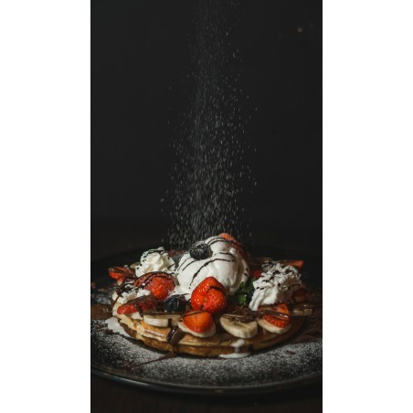 Vafe Belgiene cu Fructe proaspete și Smântână